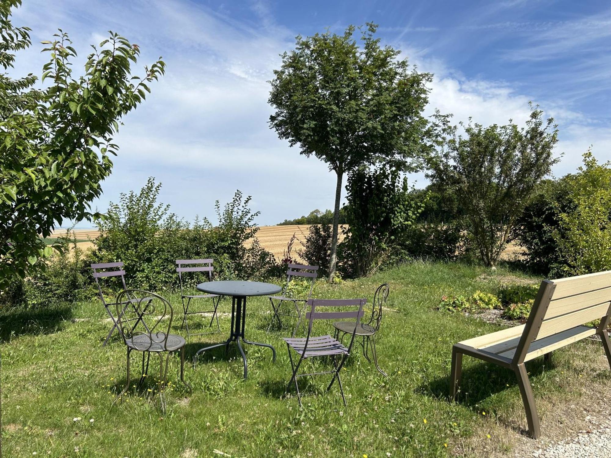 Le Charme Villa Cernay-les-Reims ภายนอก รูปภาพ